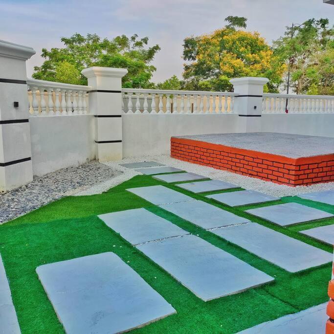3 Storey Swimming Pool&projector House Setia Alam Villa Shah Alam