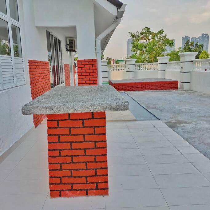 3 Storey Swimming Pool&projector House Setia Alam Villa *