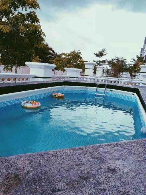 3 Storey Swimming Pool&projector House Setia Alam * Shah Alam