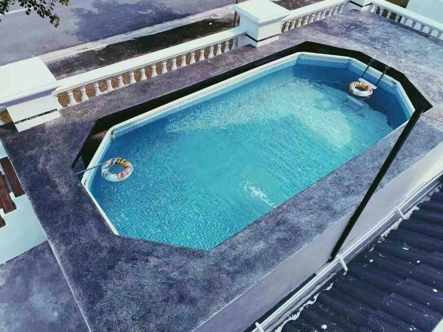 Villa 3 Storey Swimming Pool&projector House Setia Alam Shah Alam